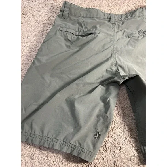Volcom Frickin Cross Shred Shorts Men 30 Olive Green Hybrid Moisture Wicking - Picture 9 of 11